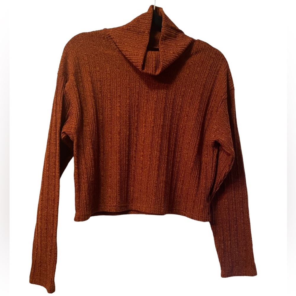 Shein woman’s deep rust colored cowl neck, short sweater,‎ size large